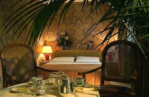****  Polo Hotel Rome Italy